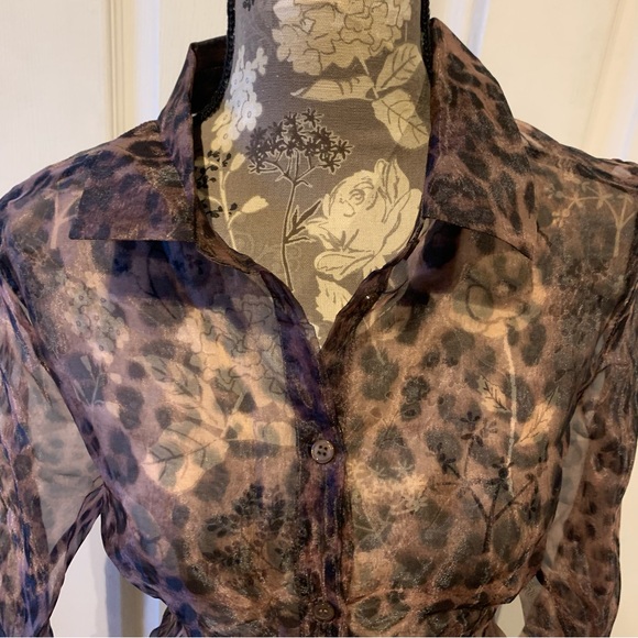 VICI Rayanna Sheer Leopard Blouse size large - Picture 8 of 11